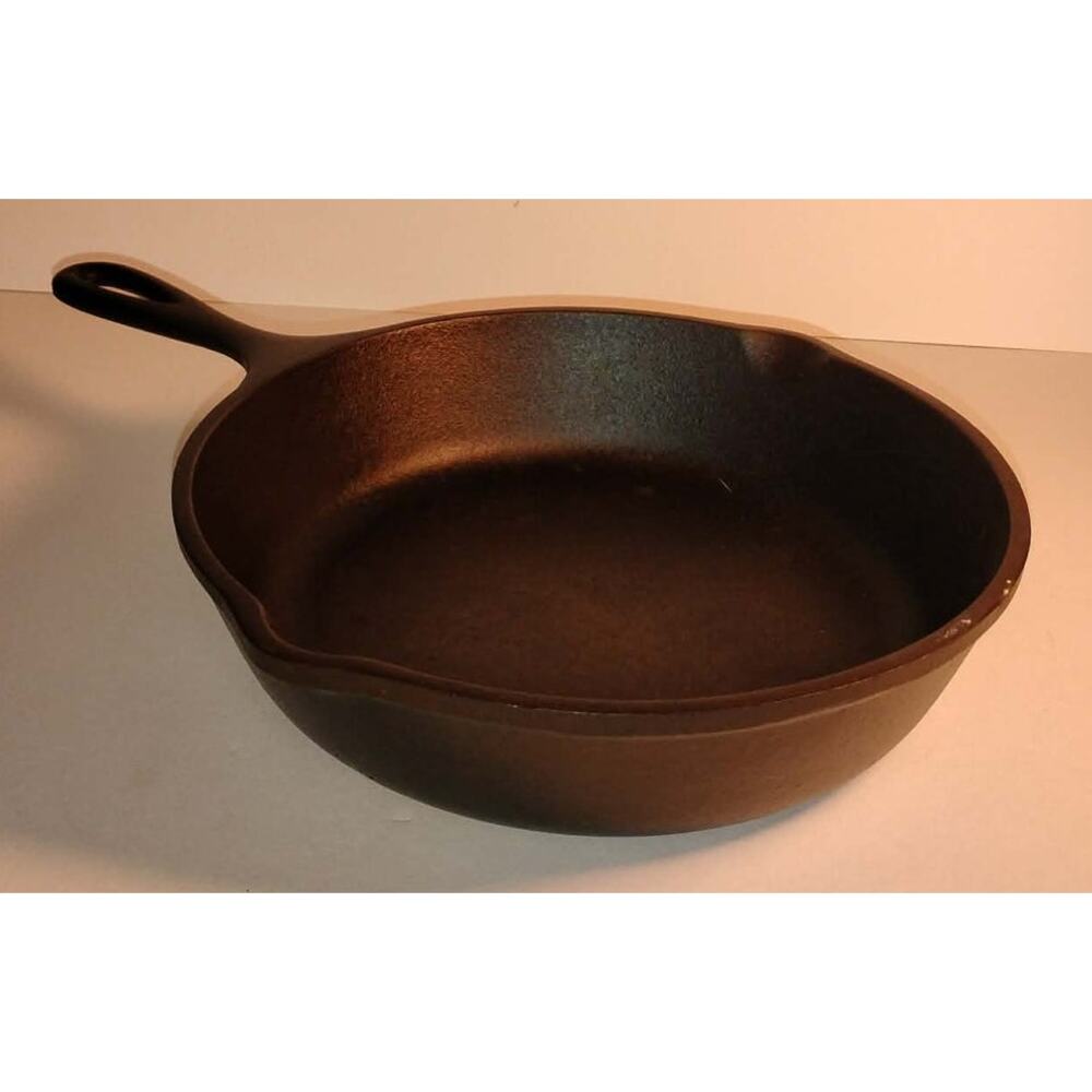 Vintage Three Notch Lodge Cast Iron #5 Skillet